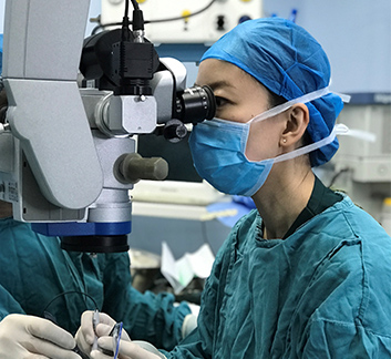 Dre Cynthia Qian - chirurgienne ophtalmologiste